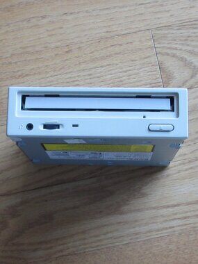 Sony DVD-Rom Drive Model DDU1621 removed from old PC, selling for parts